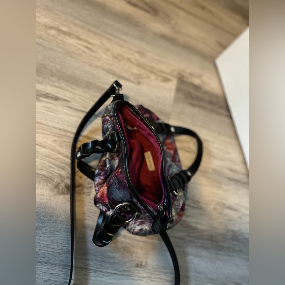 Multi-colored purse - Picture 3 of 3
